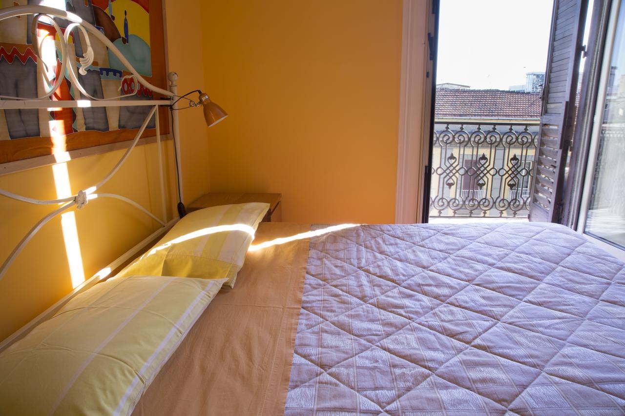Al Centro E Meglio B&B Napoli Bagian luar foto